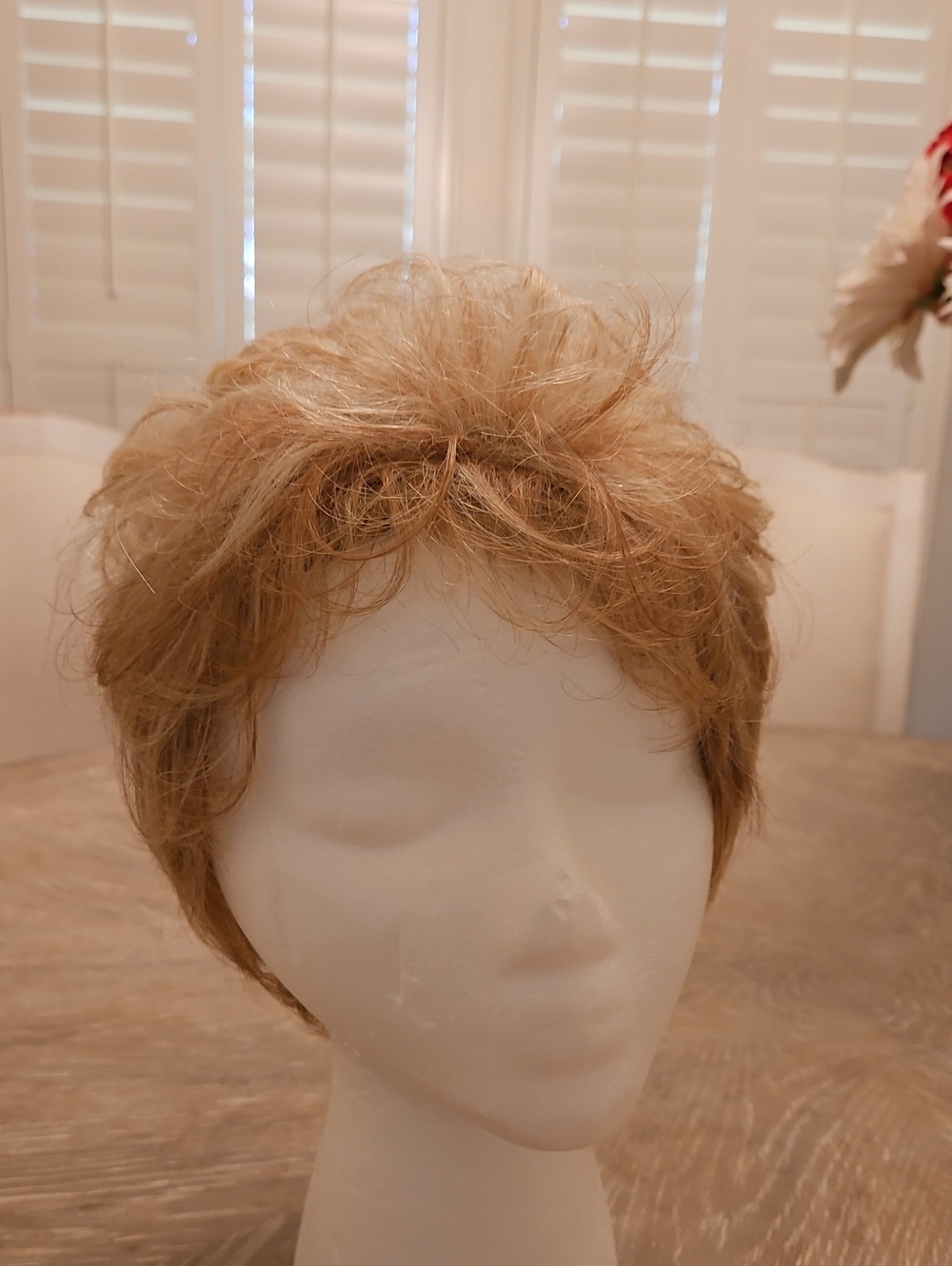 Short Textured Wig in Light Blonde